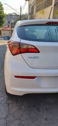 HYUNDAI HB20 1.0 COMFORT PLUS 12V FLEX 4P MANUAL